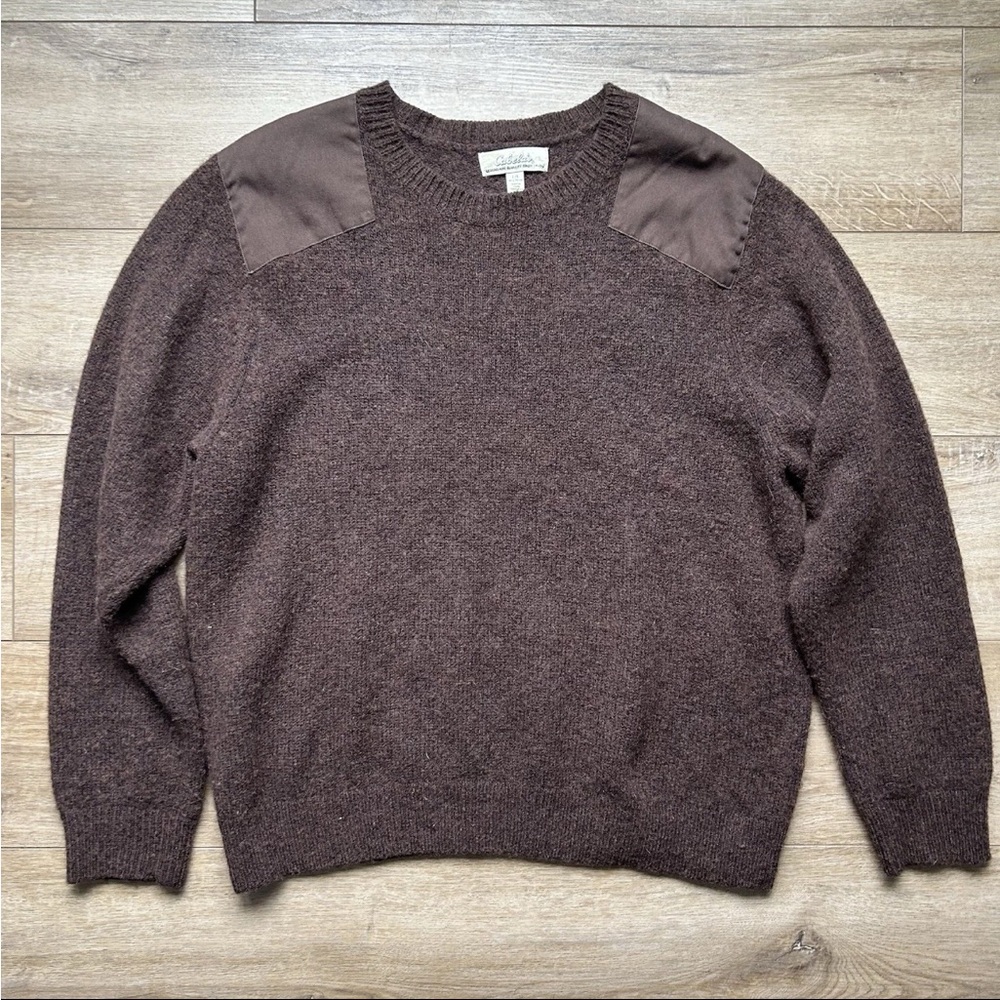 Cabelas Crewneck Sweater Wool Blend Mens L Brown Knit Pullover Shoulder Patches